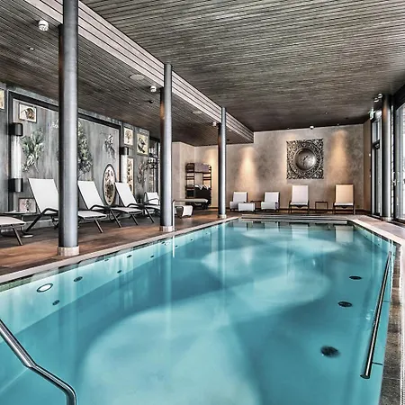 Valsana - Small Luxury 4* アローザ