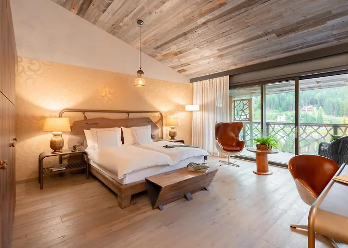 酒店 Valsana - Small Luxury Of The World 阿罗萨